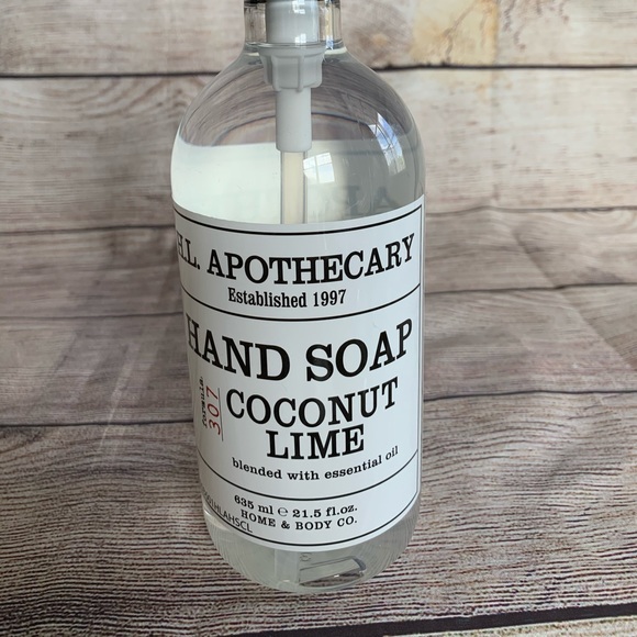 2️⃣✖️3️⃣4️⃣ 🌴H&B Co. H.L. Apothecary Coconut Lime🖐 Soap - Picture 2 of 4